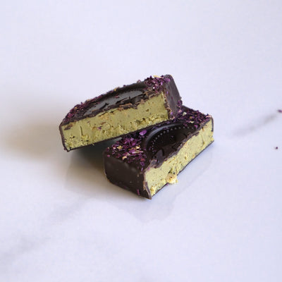Box with Pistachio and Rose Bonbon