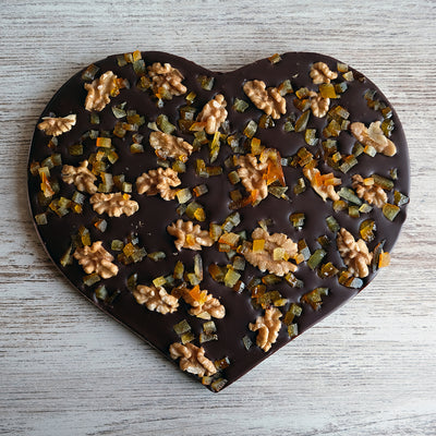 Coração de Chocolate Negro com Laranja e Nozes